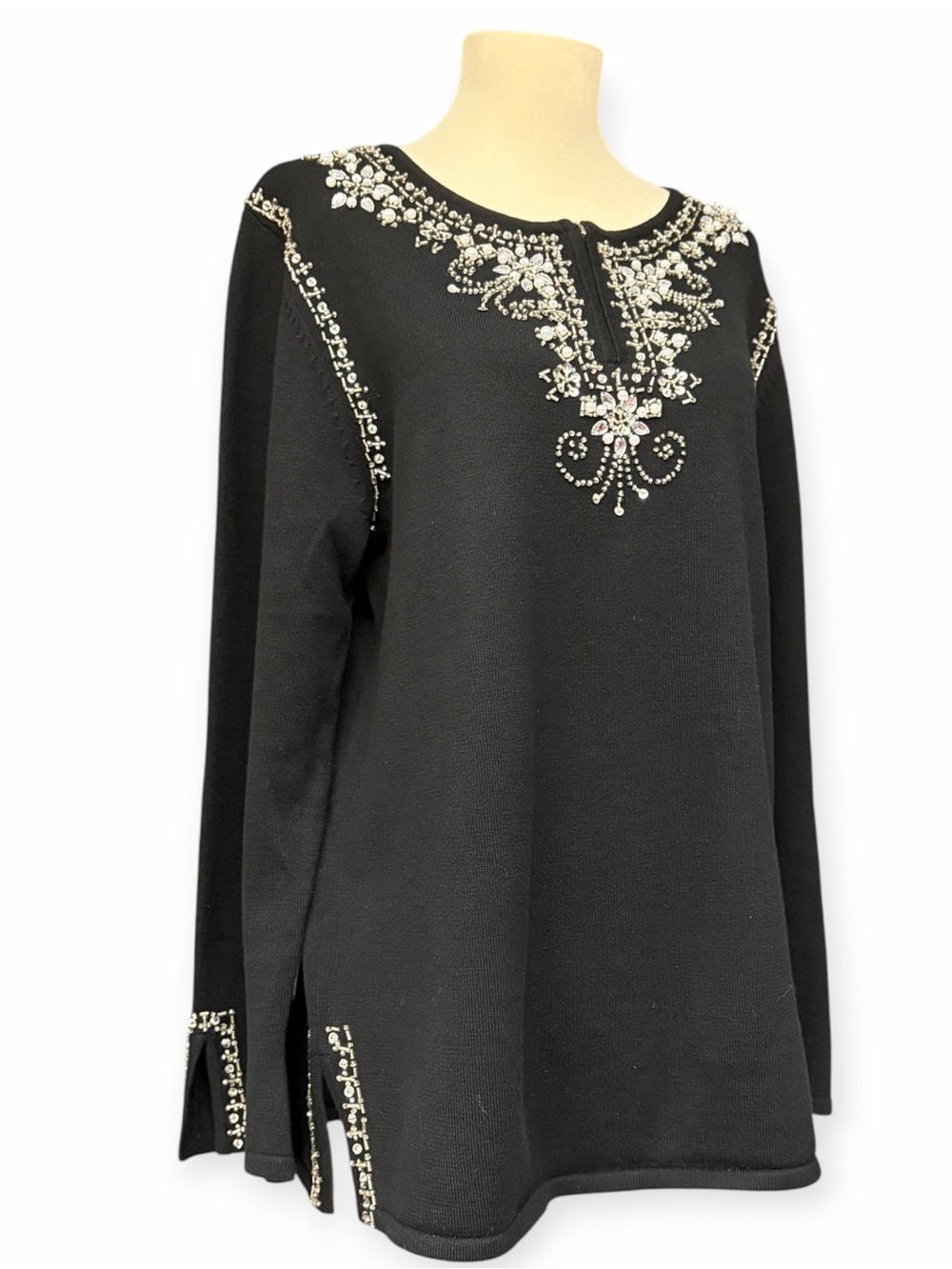 Quacker Factory Black Rhinestone Pearl Beaded Tunic Sweater Medium